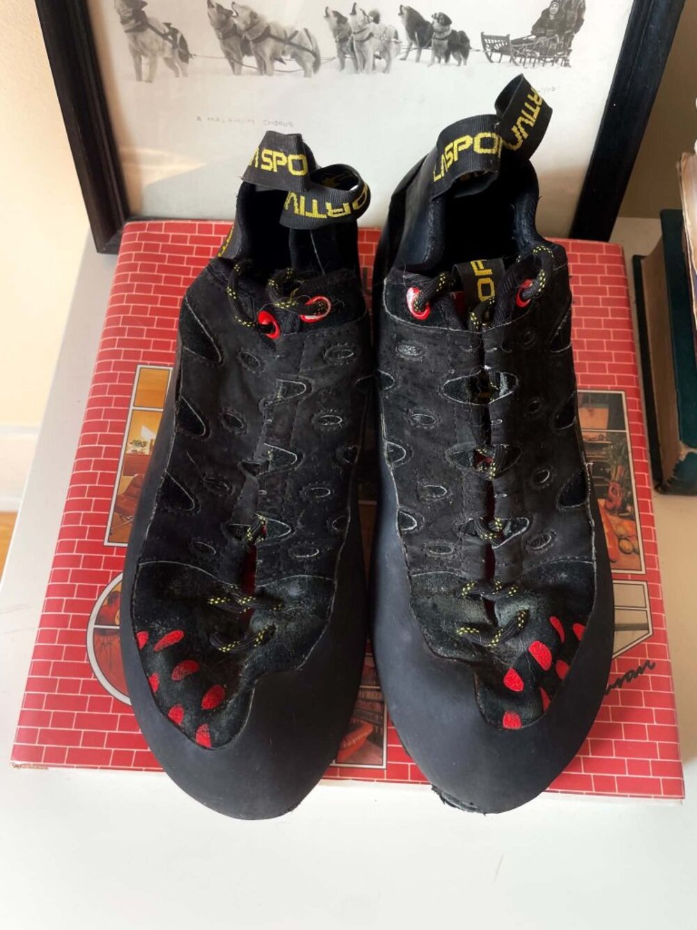 La Sportiva Tarantulace Climbing Shoes Sz 8.5